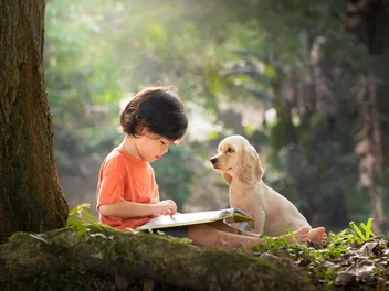12 Popular Poems About Dogs (With Readings)