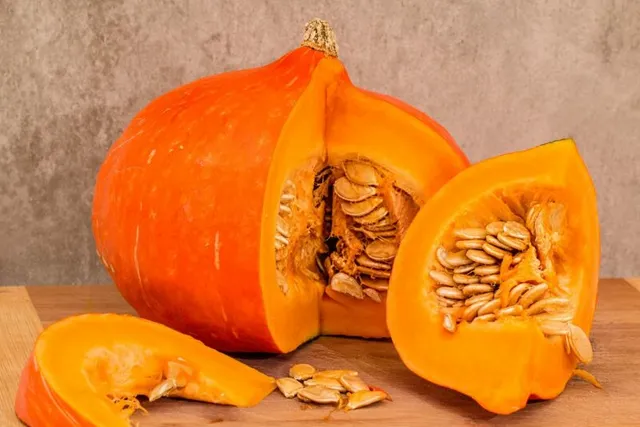 Can Pumpkin Help a Dog's Upset Stomach? Vet-Approved Facts & FAQ