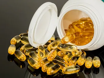 Alaskan Fish Oil for Dogs: Vet-Reviewed Benefits & Applications