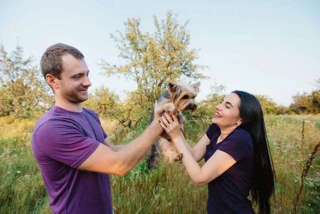 My Dog Doesn’t Like My Boyfriend, What Should I Do? 7 Vet-Approved Tips