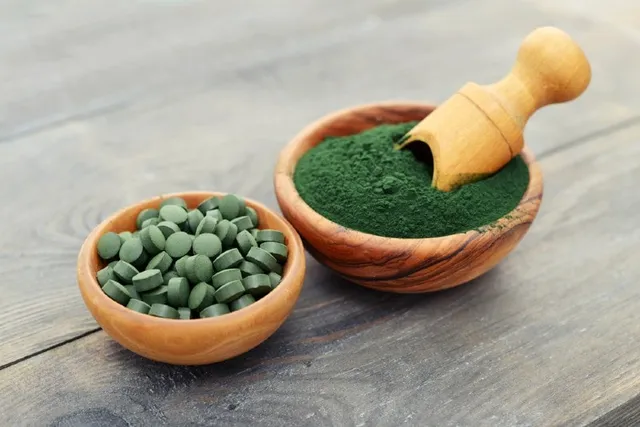 Spirulina for Dogs: Vet-Reviewed Benefits, Uses & Tips