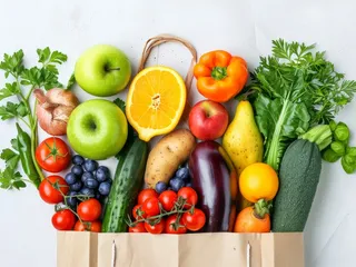 Should Dogs Eat the Rainbow? Vet-Reviewed Eating Tips for Canines