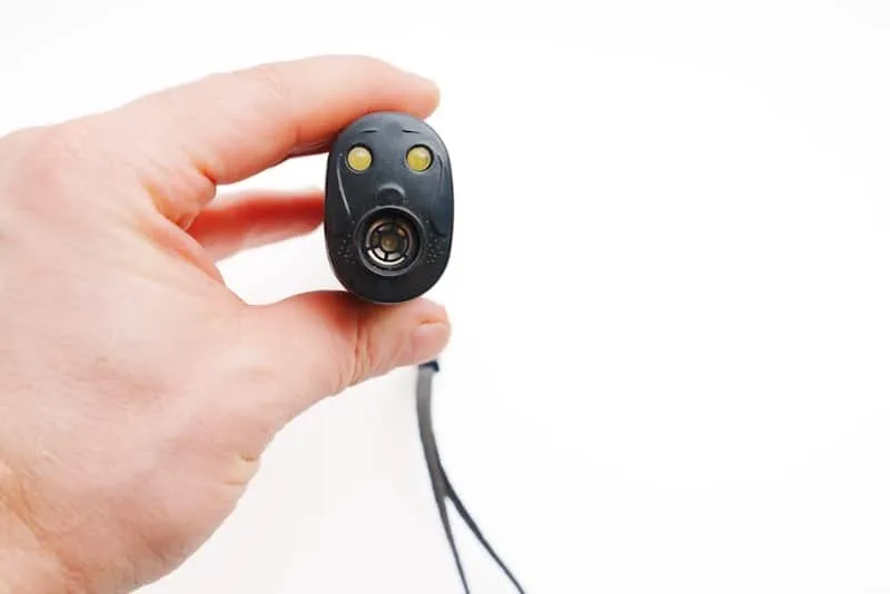 Ultrtasonic dog repeller hald by hand