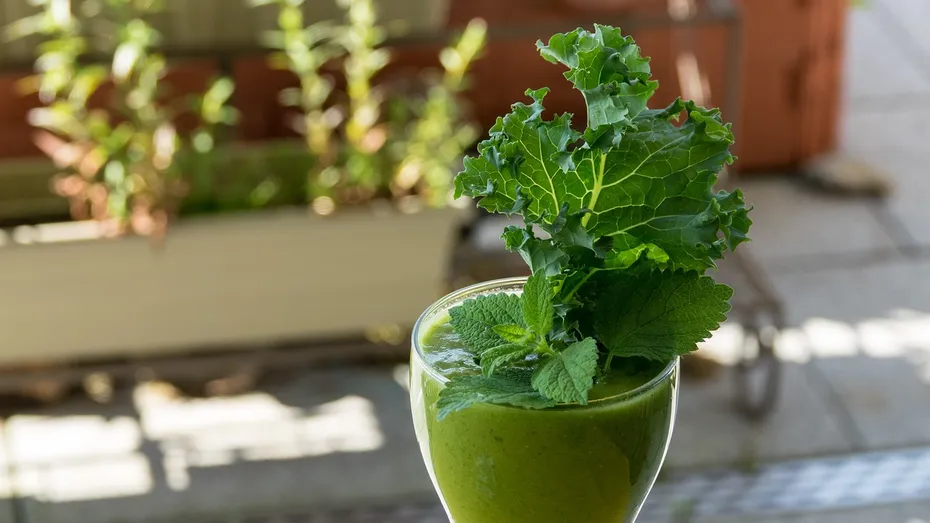 Tropical Kale Smoothie
