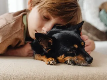 Helping Children Cope With the Death of a Dog: 6 Caring Ways