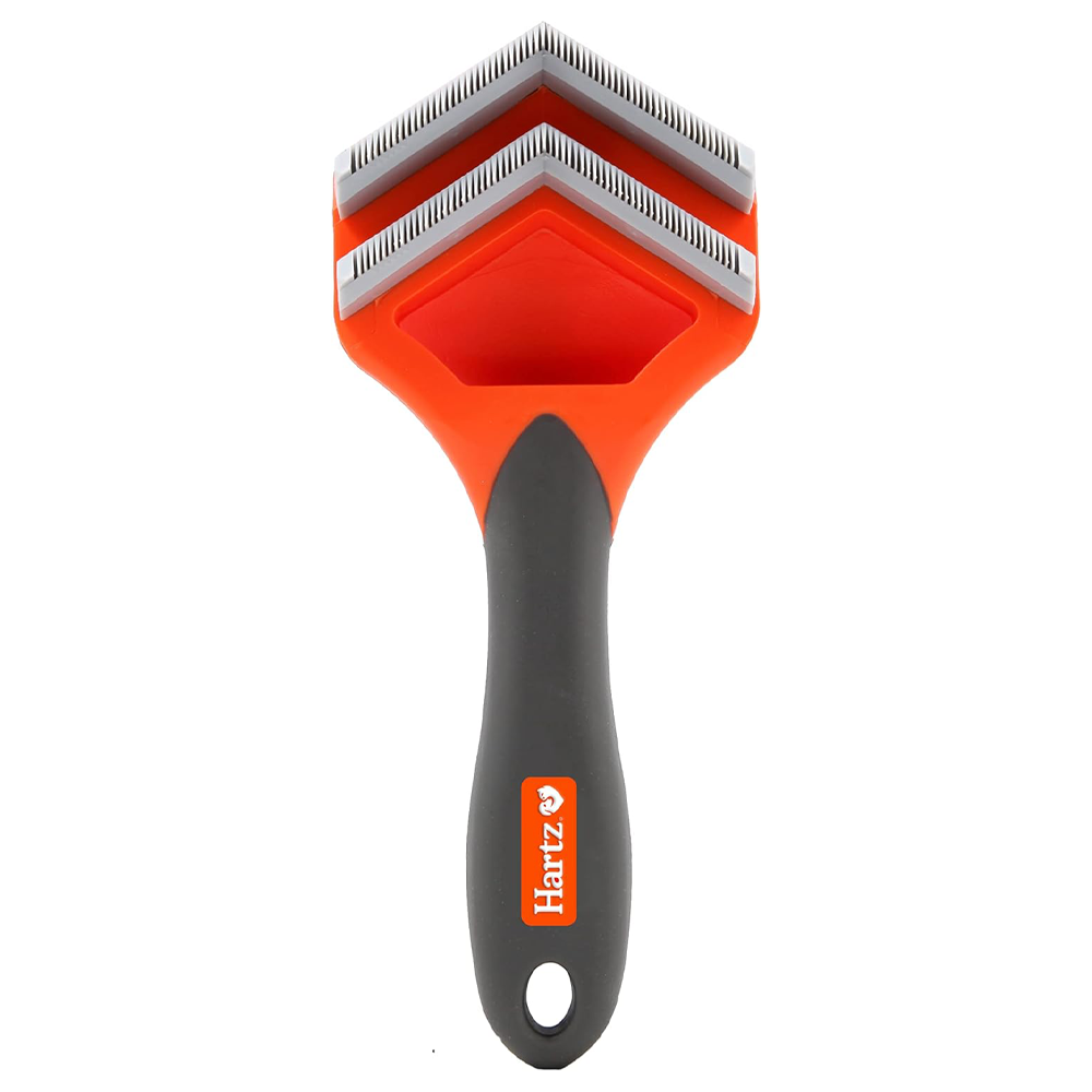 Hartz Groomer’s Best Fur Fetcher De-Shedding Dog Brush