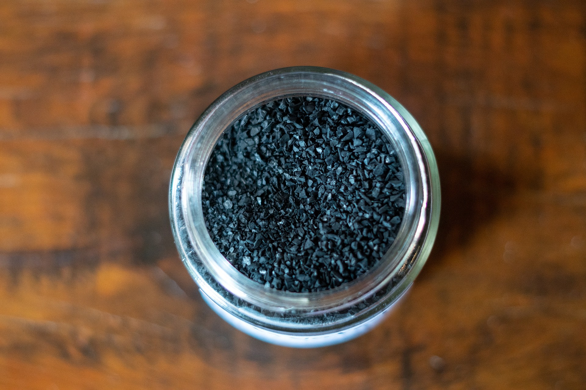 Activated Charcoal in Dogs: Vet-Explained Uses & Potential Side Effects