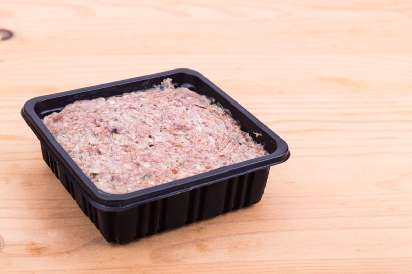 What Is Lamb Meal in Dog Food? Is It Good for Dogs? Vet-Verified Facts