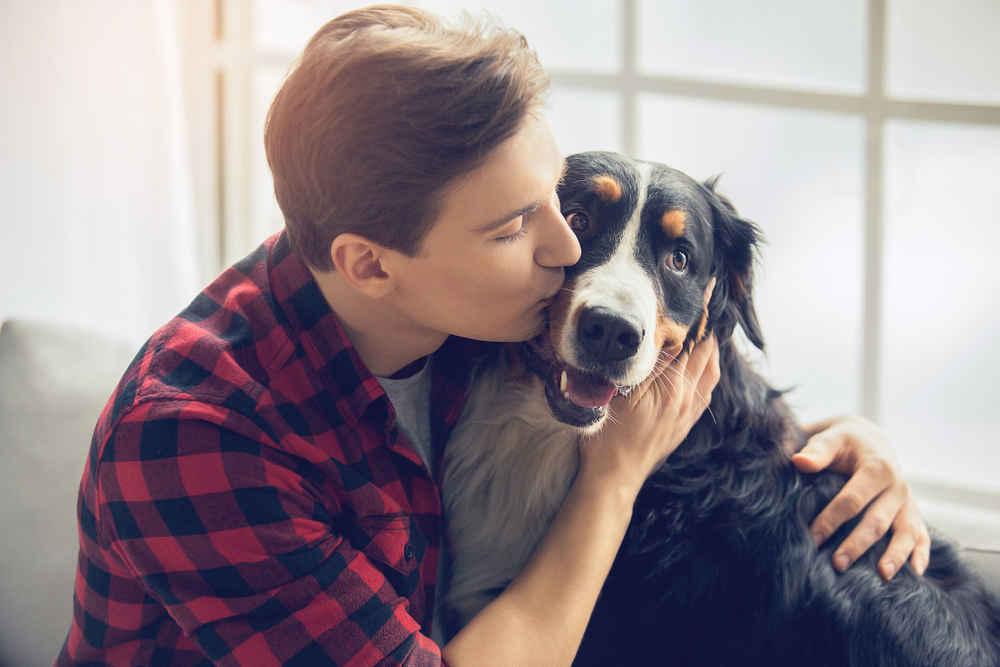 When Did People Start Keeping Dogs as Pets? Vet-Verified Facts & Timeline