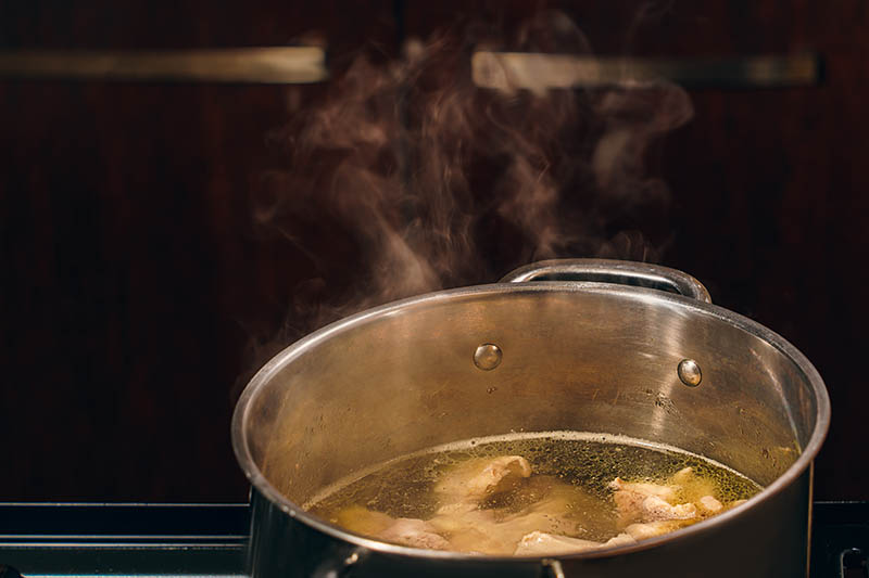 How to Boil Chicken for Dogs: A 5-Step Vet-Approved Guide
