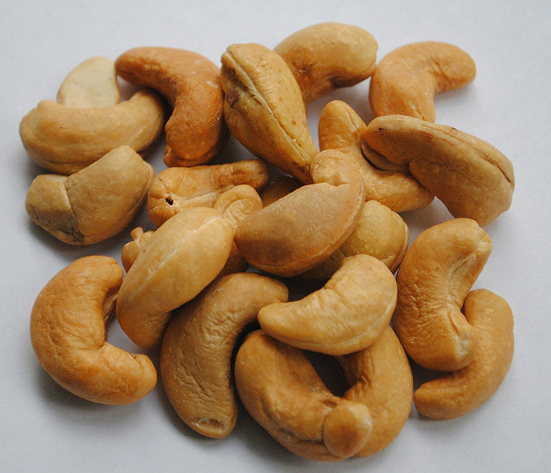 roasted cashew nuts