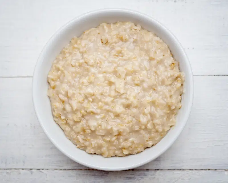 top view of a bowl of cooked oatmeal