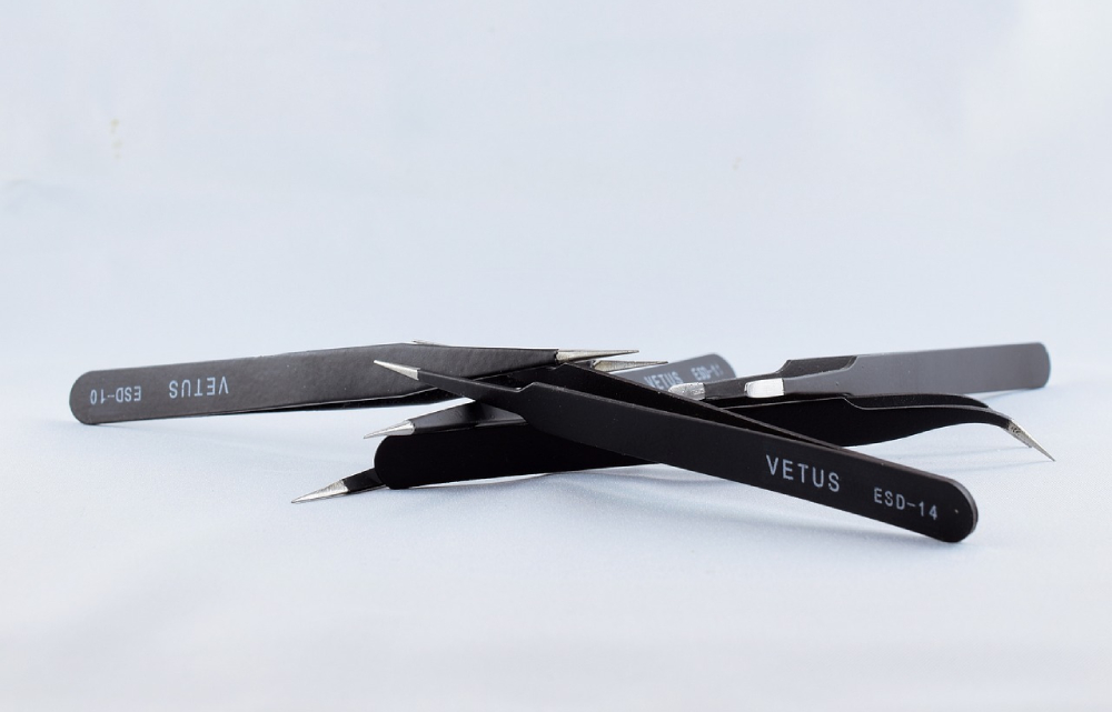 tweezers