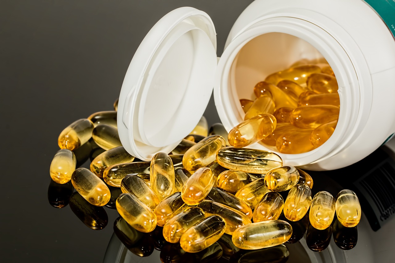Alaskan Fish Oil for Dogs: Vet-Reviewed Benefits & Applications