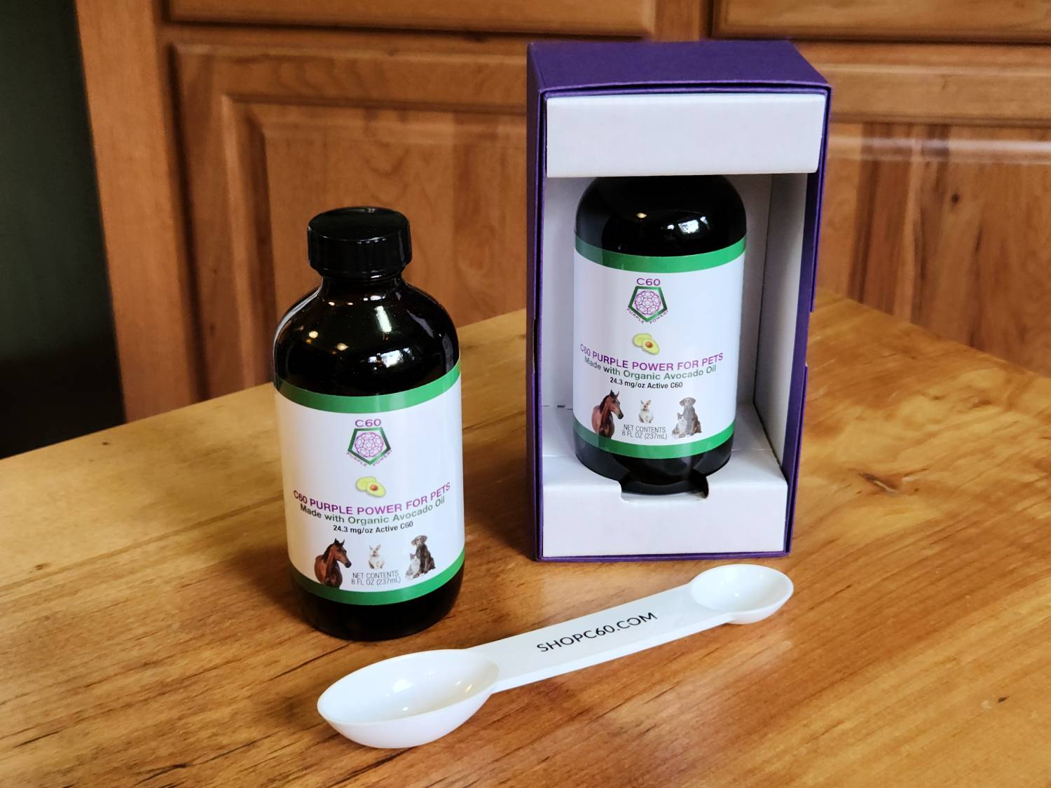 C60 Purple Power For Pets Review - product with box and scoop