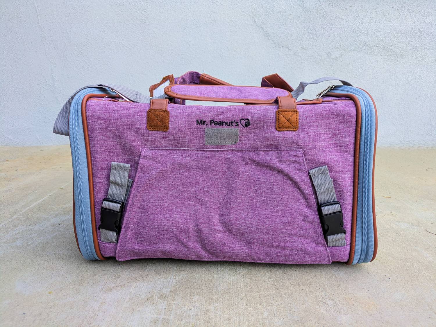 Mr. Peanut's Gold Series Expandable Pet Carrier Review - bag